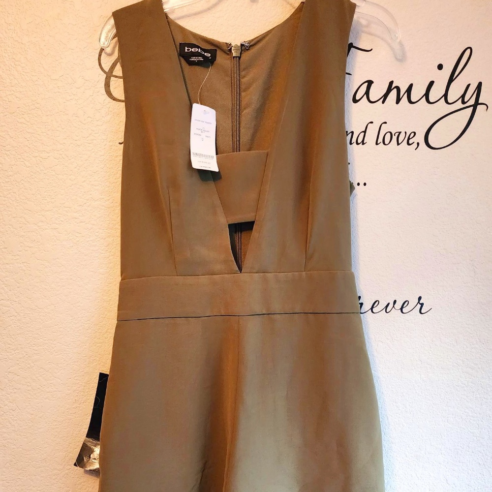 NWT Bebe Banded GGT Romper